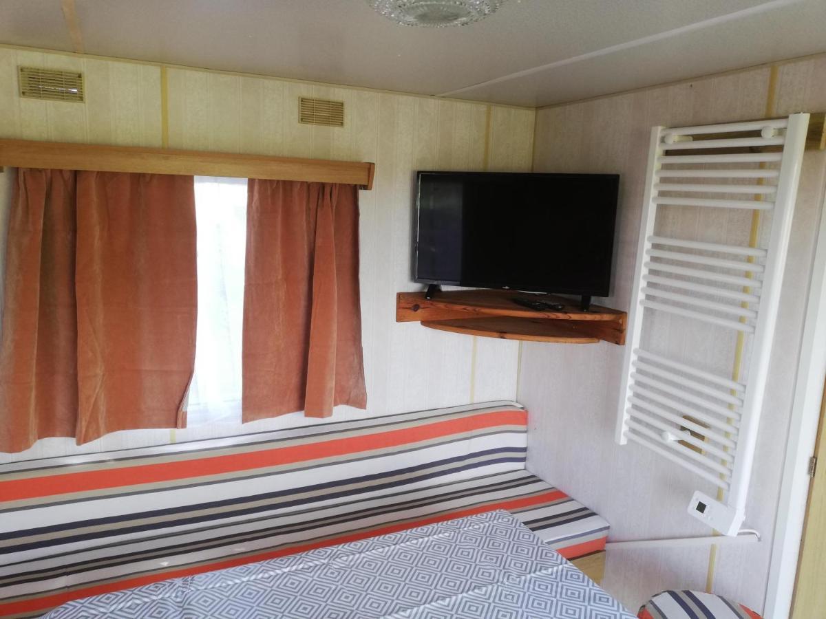 Pulilane Hotel Le Torp-Mesnil Bagian luar foto